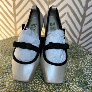 Mimi Mel (Melissa) Girls Soft Ballet Flat Shoe w/ Glitter Bow